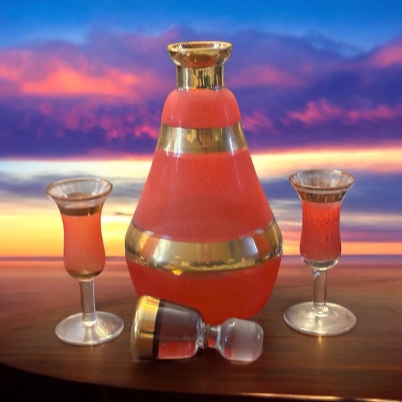 MCM French Bell Shaped Frosted Orange Decanter And Set Of Two Glasses. - Picture 2 of 8